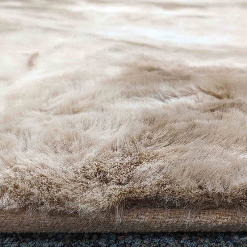 famalica-5-x-7-area-rug-2