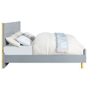 gaines-gray-high-gloss-eastern-king-bed-4