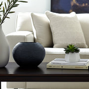 glass-10-h-textured-vase-black-9