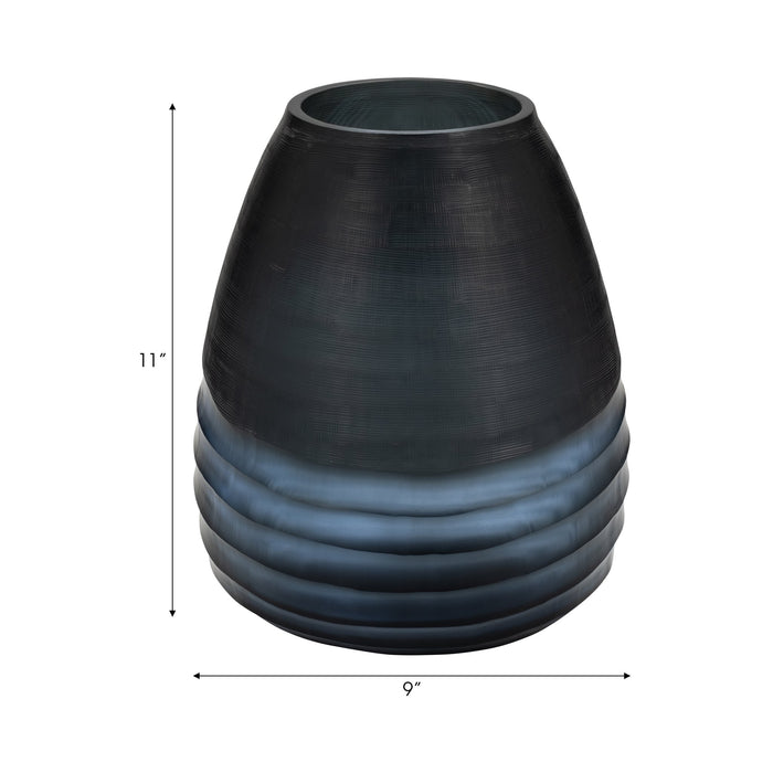 glass-11-etched-vase-blue-8