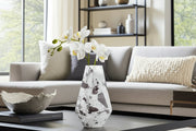 glass-11-fog-shadow-vase-white-4