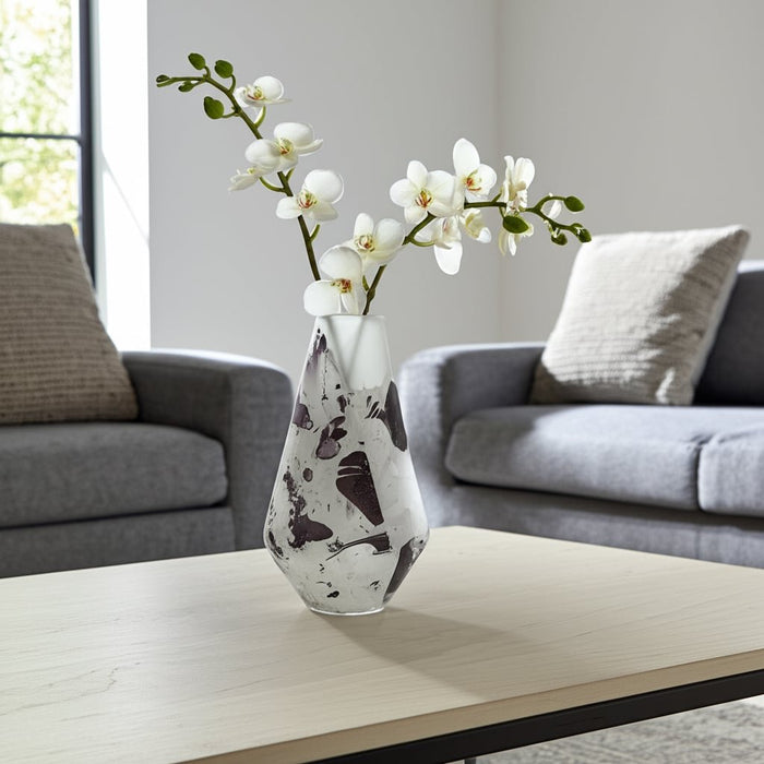 glass-11-fog-shadow-vase-white-5