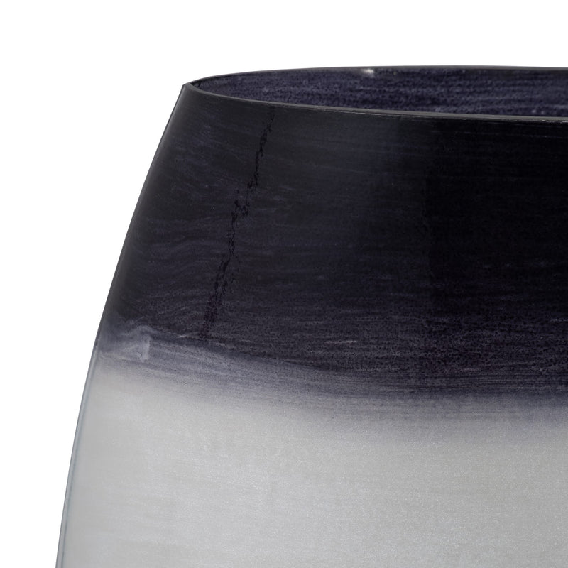 glass-11-ombre-vase-blue-5
