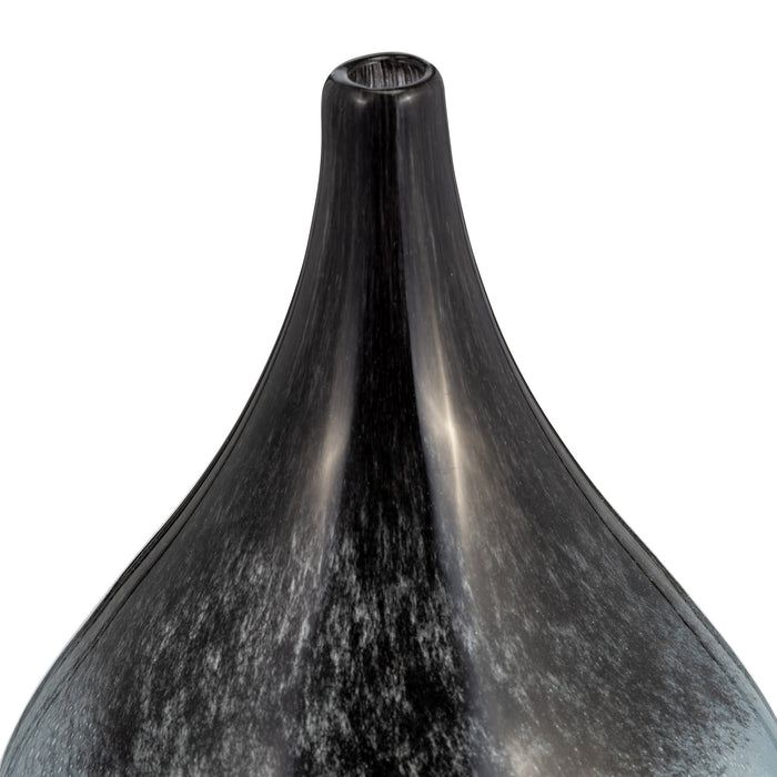 glass-12-vase-blue-ombre-3