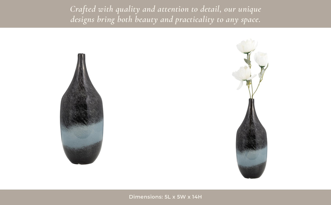 glass-14-vase-blue-ombre-10