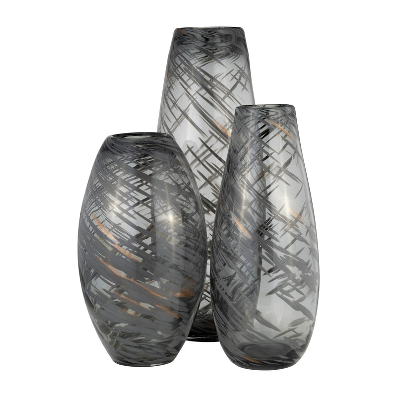 glass-15-h-swirl-vase-black-8