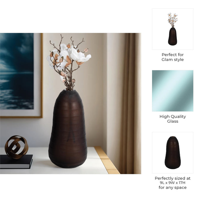 glass-17-ridged-vase-smokey-brown-8
