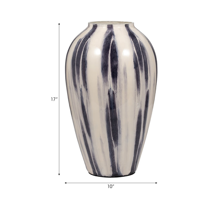 glass-17-striped-vase-black-white-7