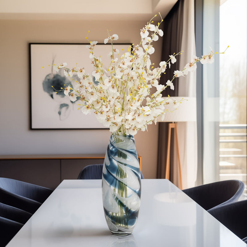 glass-17-swirl-vase-blue-10