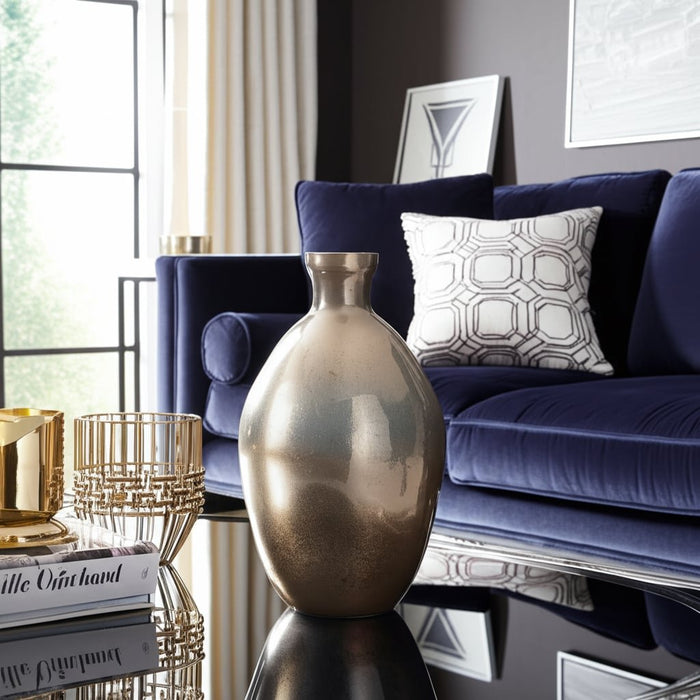 glass-18-bulbous-vase-champagne-10