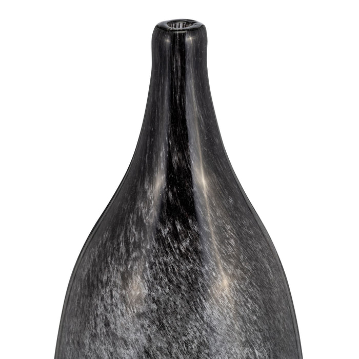 glass-18-vase-blue-ombre-3