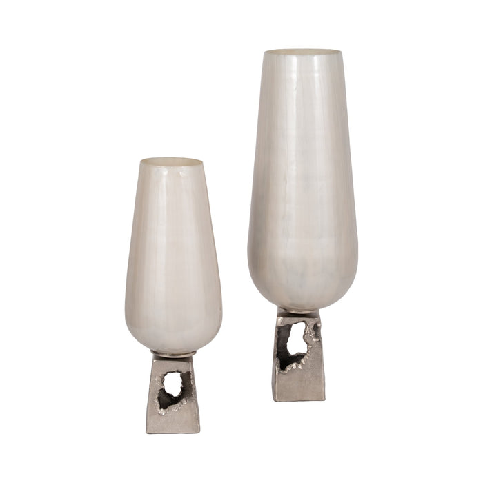 glass-19-h-vase-w-metal-base-pearl-white-7
