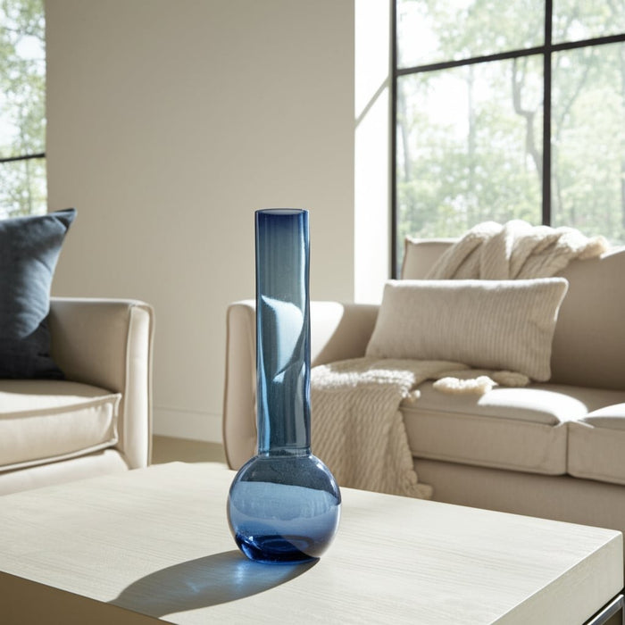 glass-20-vase-blue-13