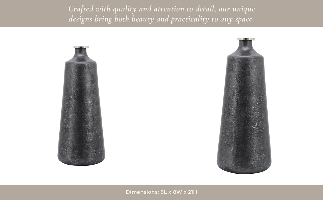 glass-21-h-vase-w-ring-black-11