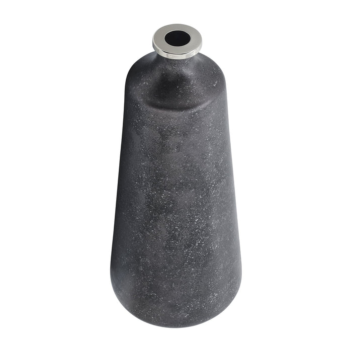 glass-21-h-vase-w-ring-black-4