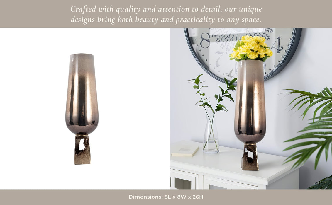 glass-26-h-vase-w-metal-base-champagne-12