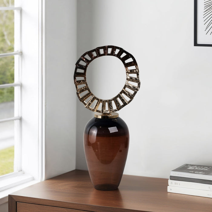 glass-31-vase-with-crown-top-brown-10