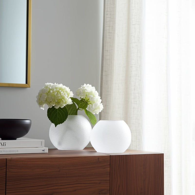 glass-8-h-textured-vase-frosted-white-11