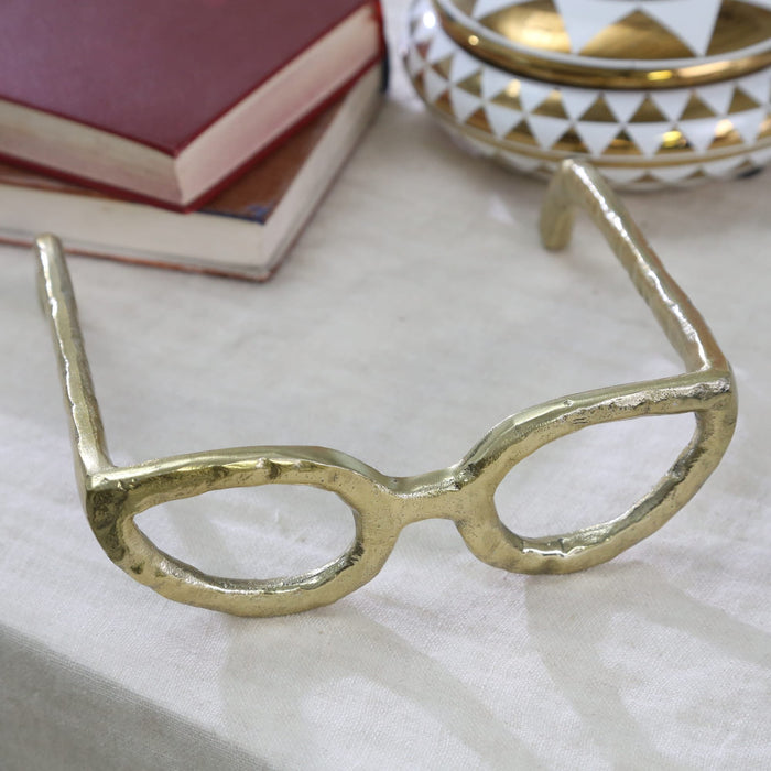 gold-glasses-sculpture-4