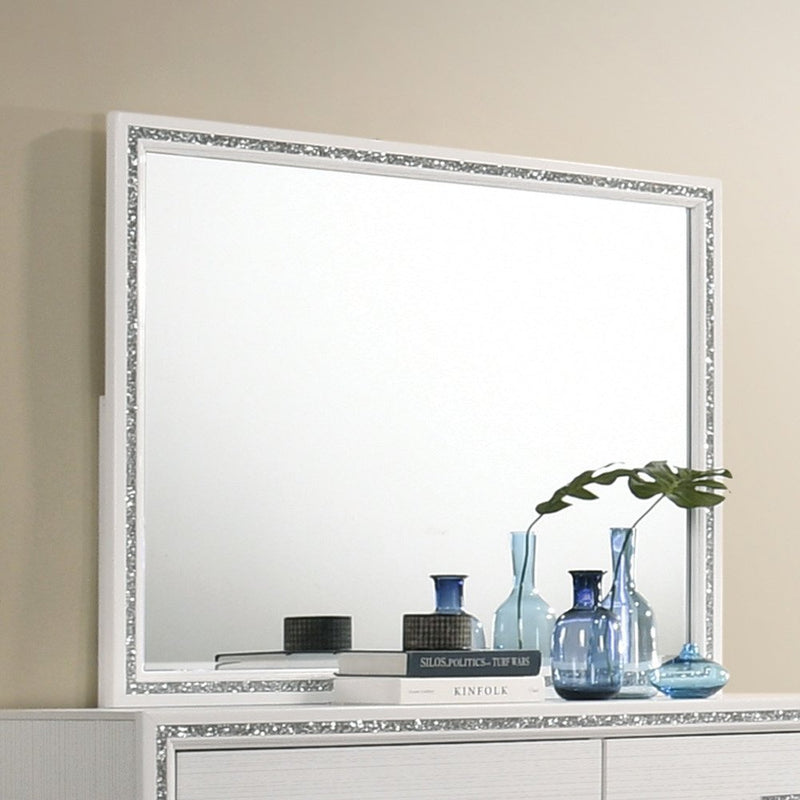 haiden-white-mirror-1