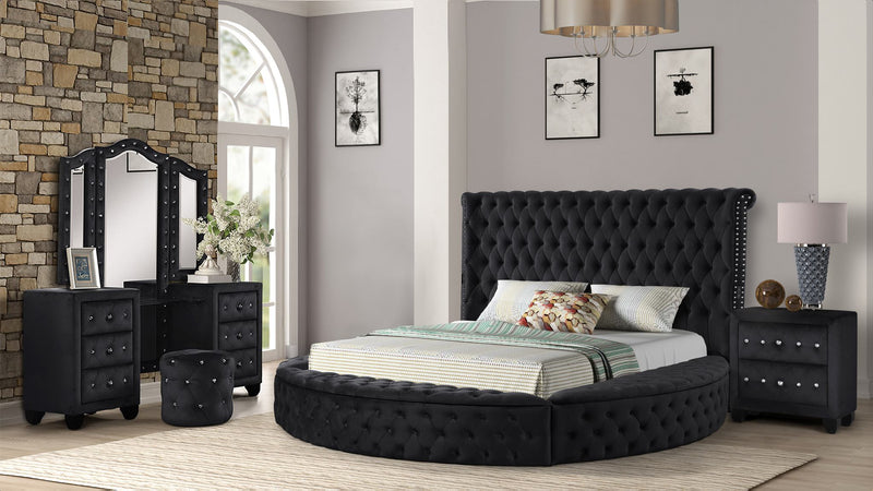 hazel-king-vanity-4-black-1