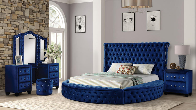 hazel-king-vanity-4-blue-1