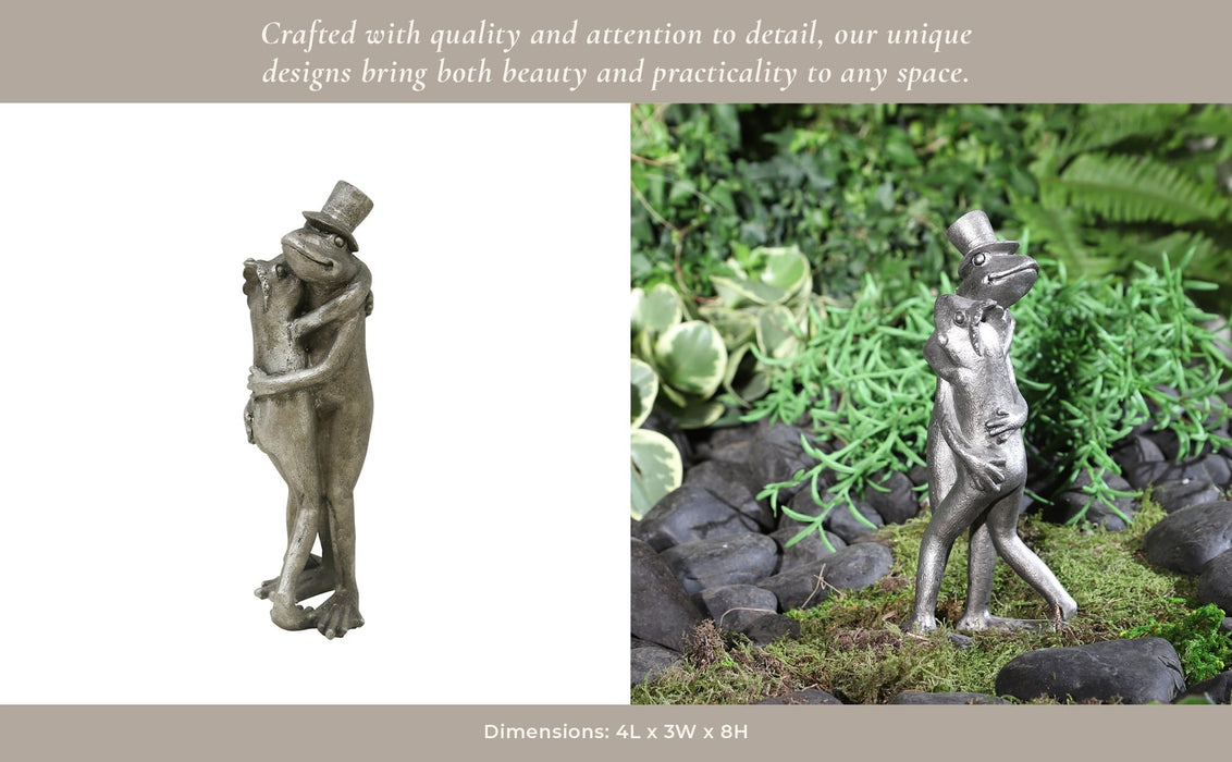 hugging-frogs-figurine-12