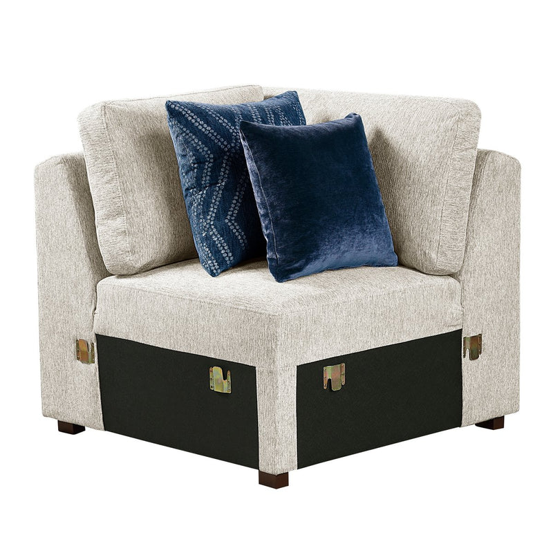 isla-4-3-piece-sectional-with-pull-out-bed-and-click-motion-back-2