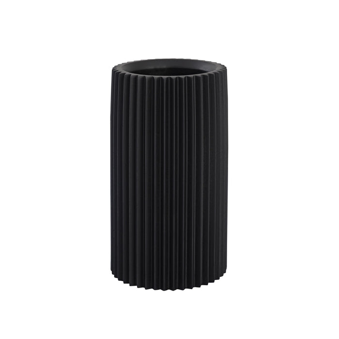 jenna-black-concrete-table-vase-1