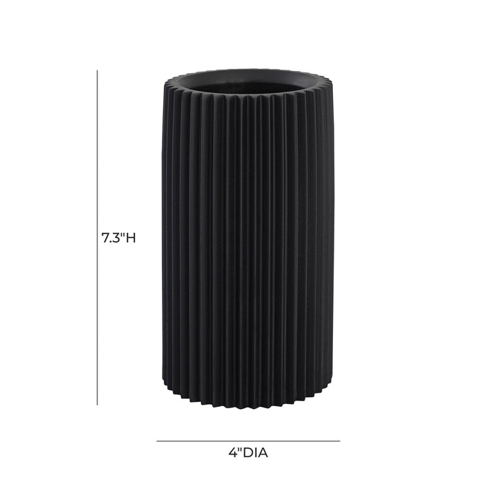 jenna-black-concrete-table-vase-5