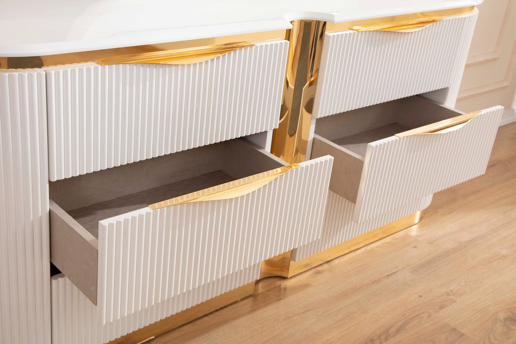 laura-dresser-white-2