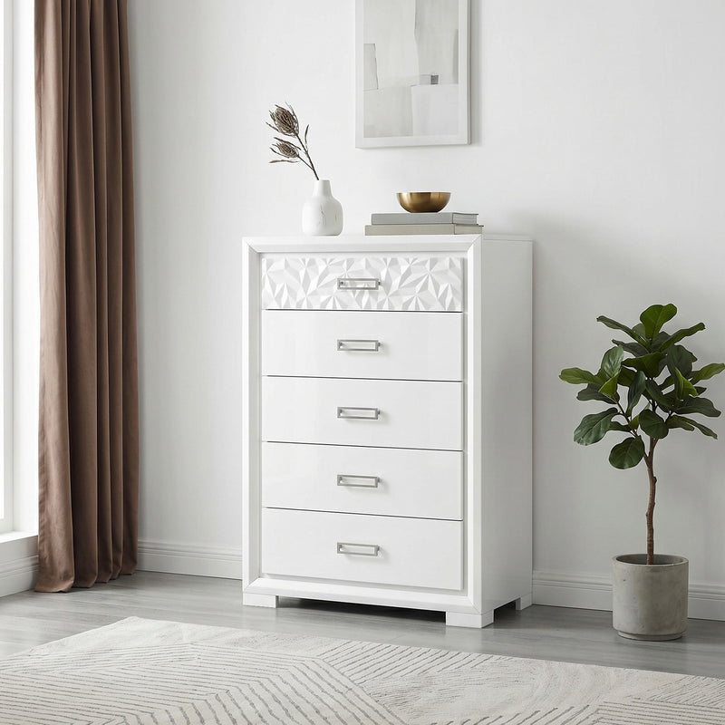 luna-chest-7