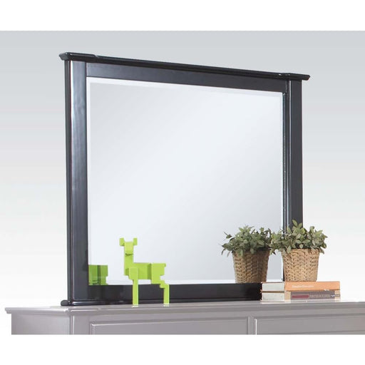 mallowsea-black-mirror-1