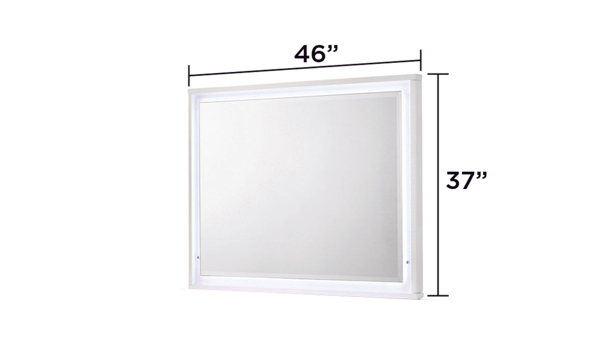 manhattan-mirror-white-4