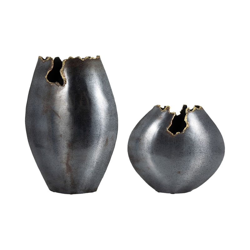 metal-10-round-chipped-vase-black-8