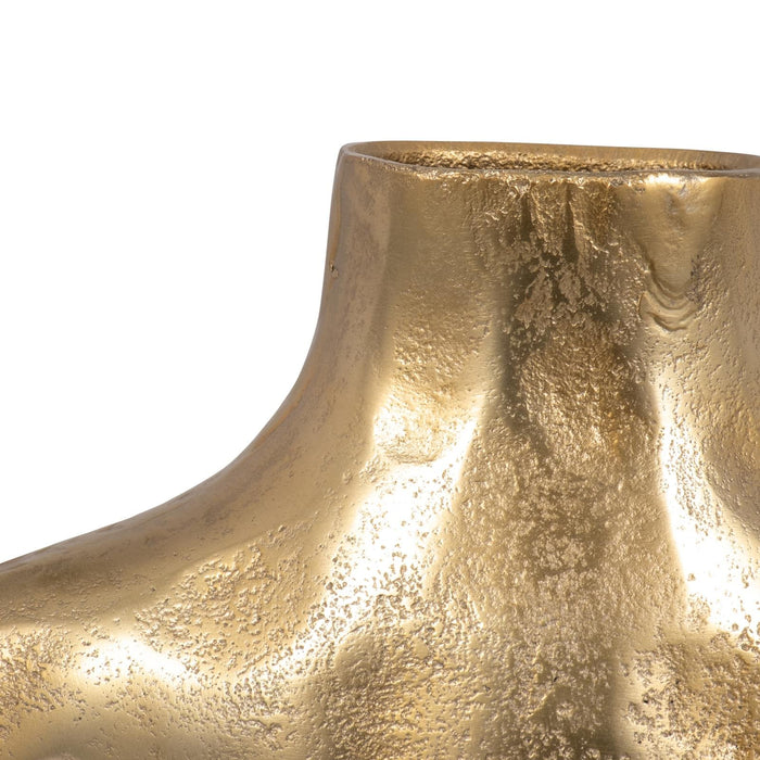 metal-11-hammerd-cut-out-vase-gold-4