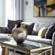 metal-12-shell-like-vase-gold-4