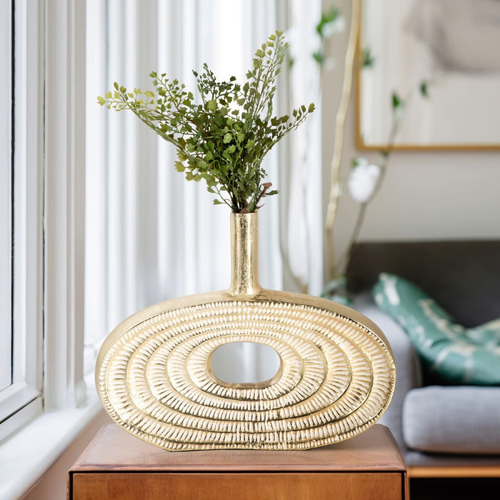 metal-12-tribal-cut-out-vase-gold-11