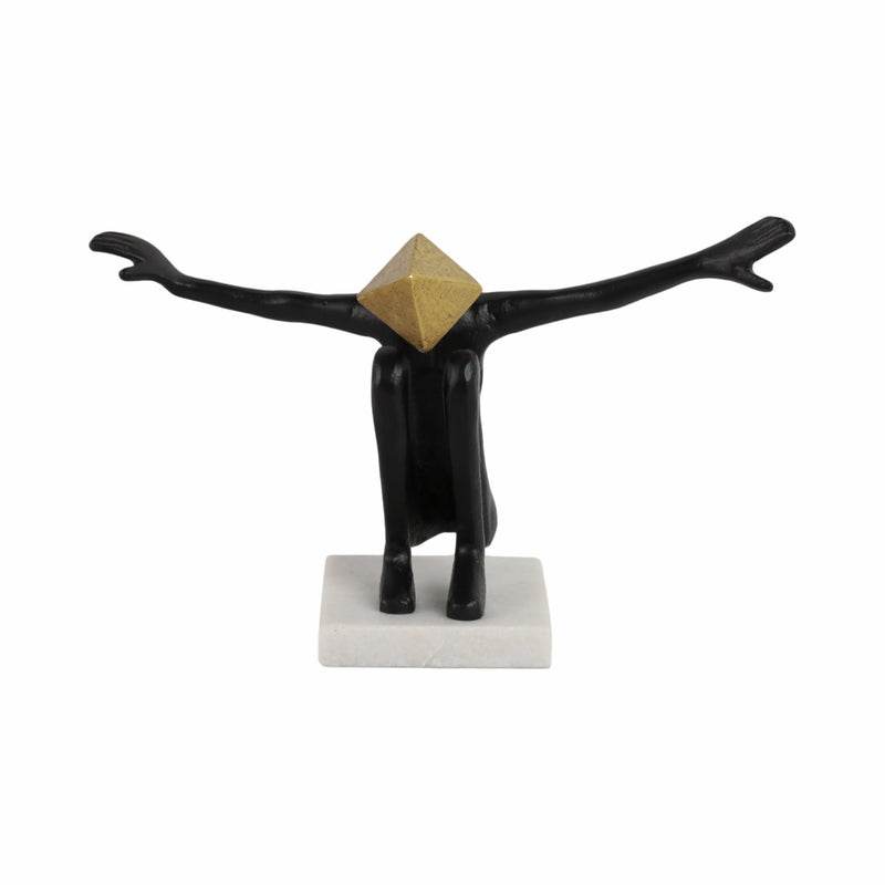 metal-13-open-arms-man-black-gold-1