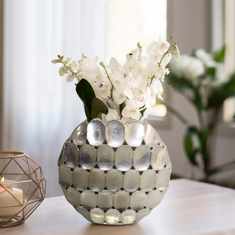 metal-13-oval-vase-silver-11