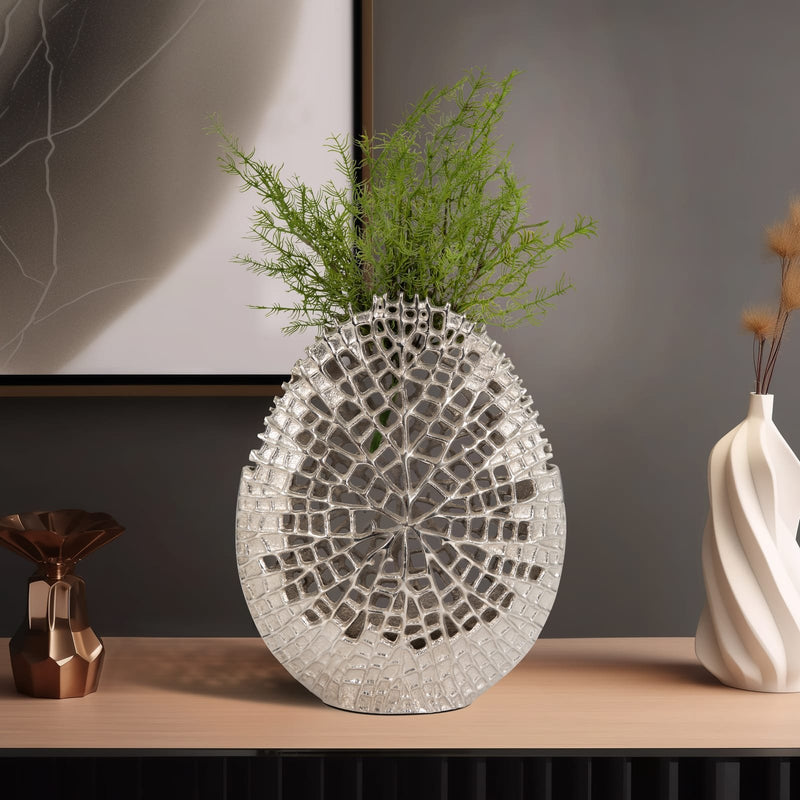 metal-14-contemporary-vase-silver-11