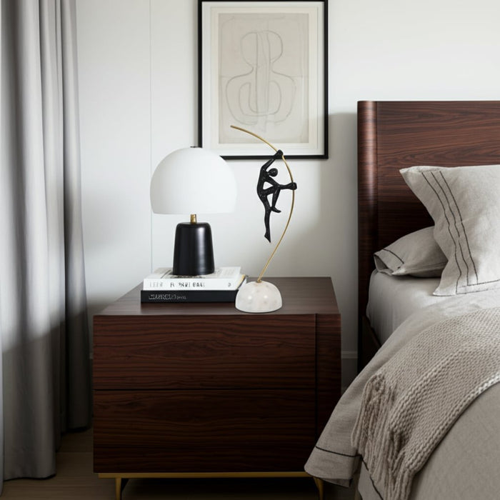 metal-16-gymnast-on-pole-black-gold-12