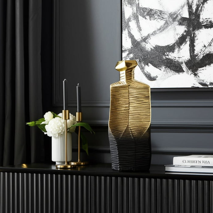 metal-16-rigged-vase-gold-black-13