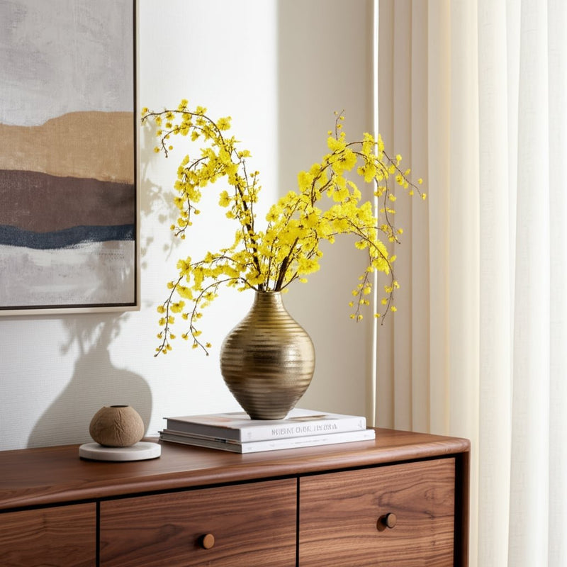 metal-16-shell-like-vase-gold-3