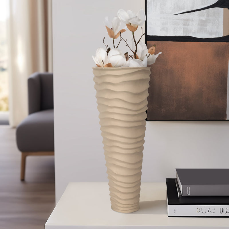metal-18-rugged-vase-ivory-nickel-10