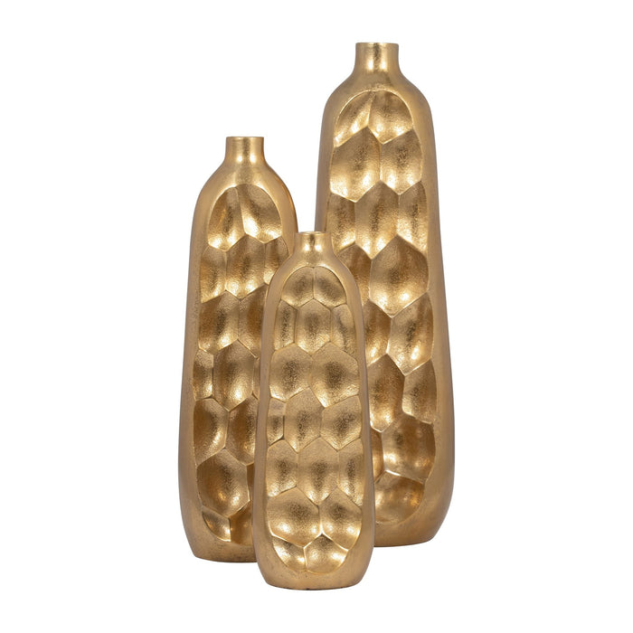 metal-19-cut-out-vase-gold-8
