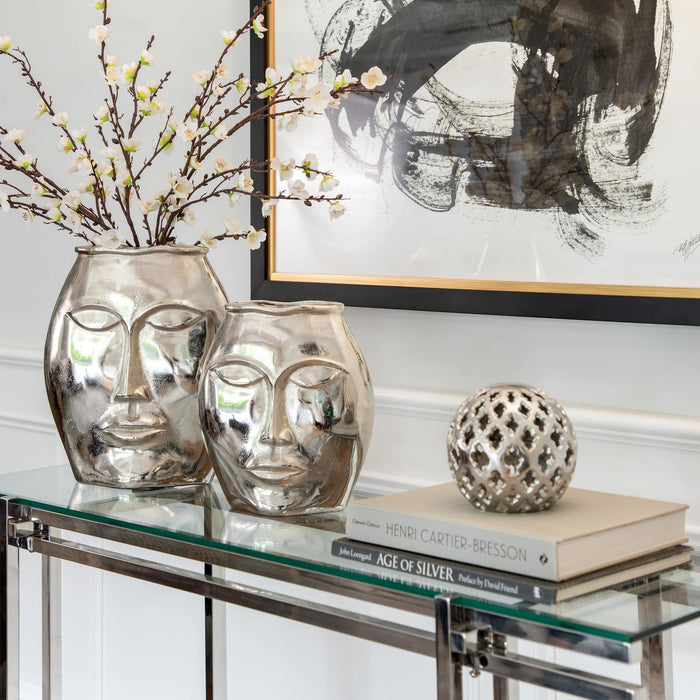 metal-6-cut-out-orb-silver-9