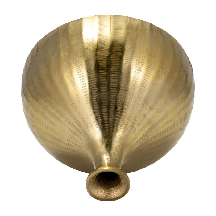 metal-7-bulbous-vase-gold-4
