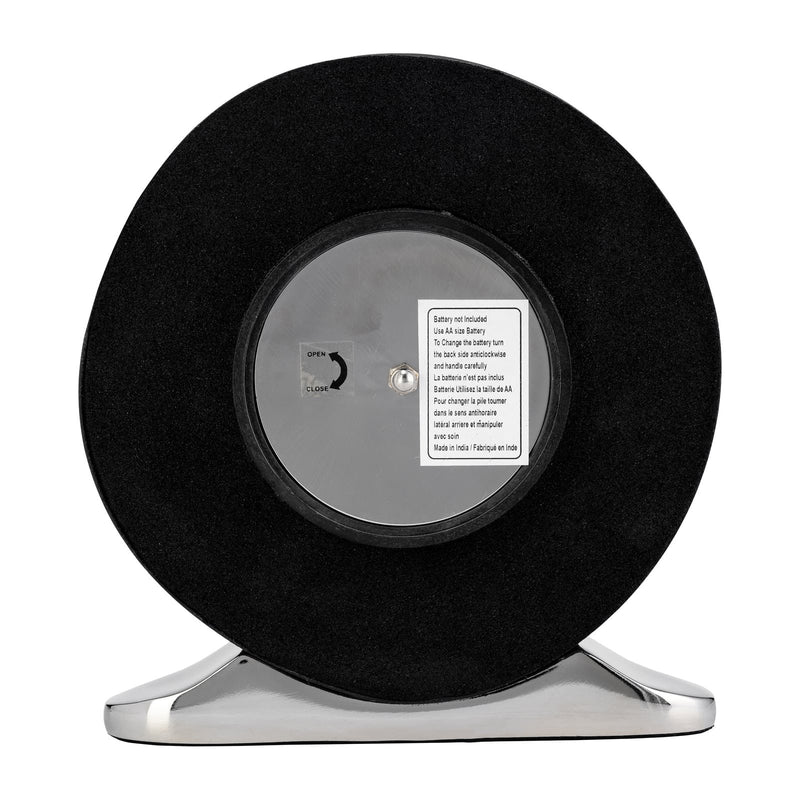 metal-7-h-candid-table-clock-white-black-4