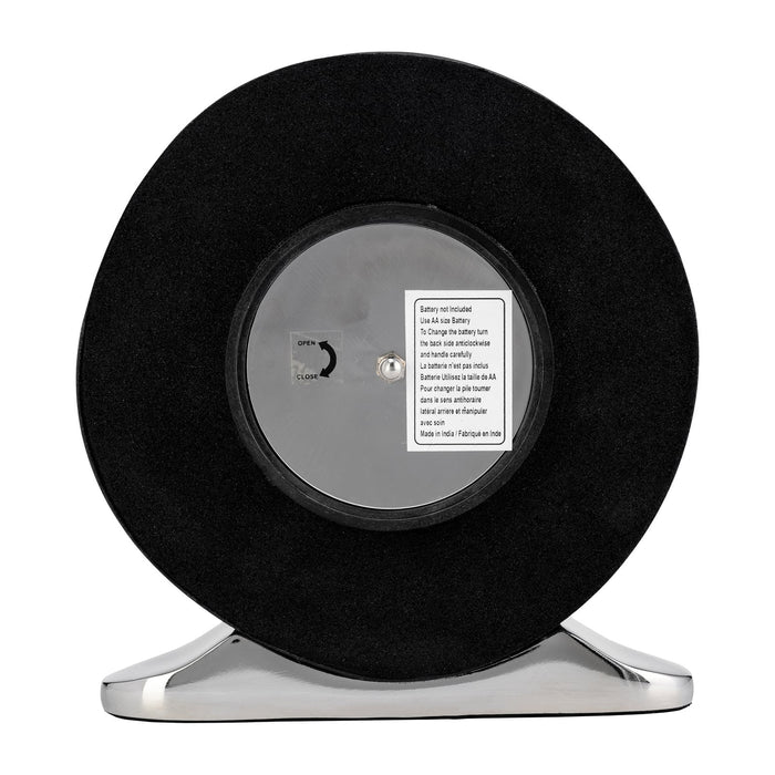 metal-7-h-candid-table-clock-white-black-4